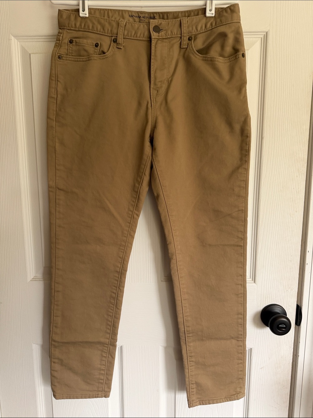 Like New Mens Banana Republic Athletic Fit pants size 30 x30.